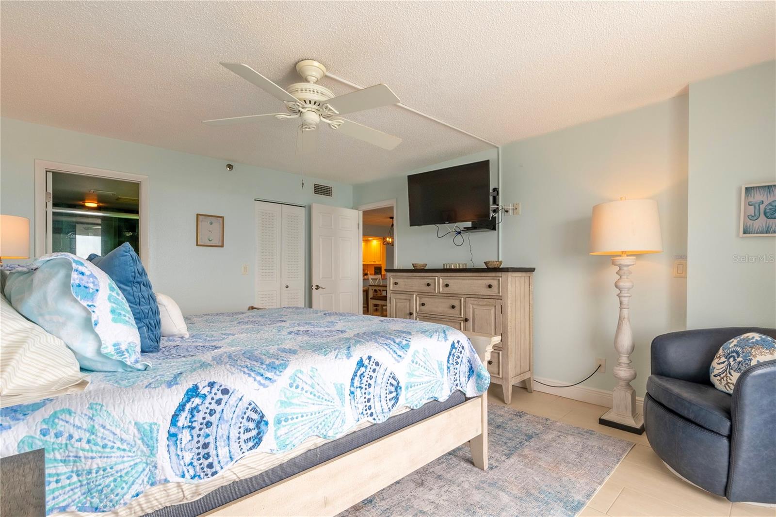 17900 GULF BLVD #11C — photo 33