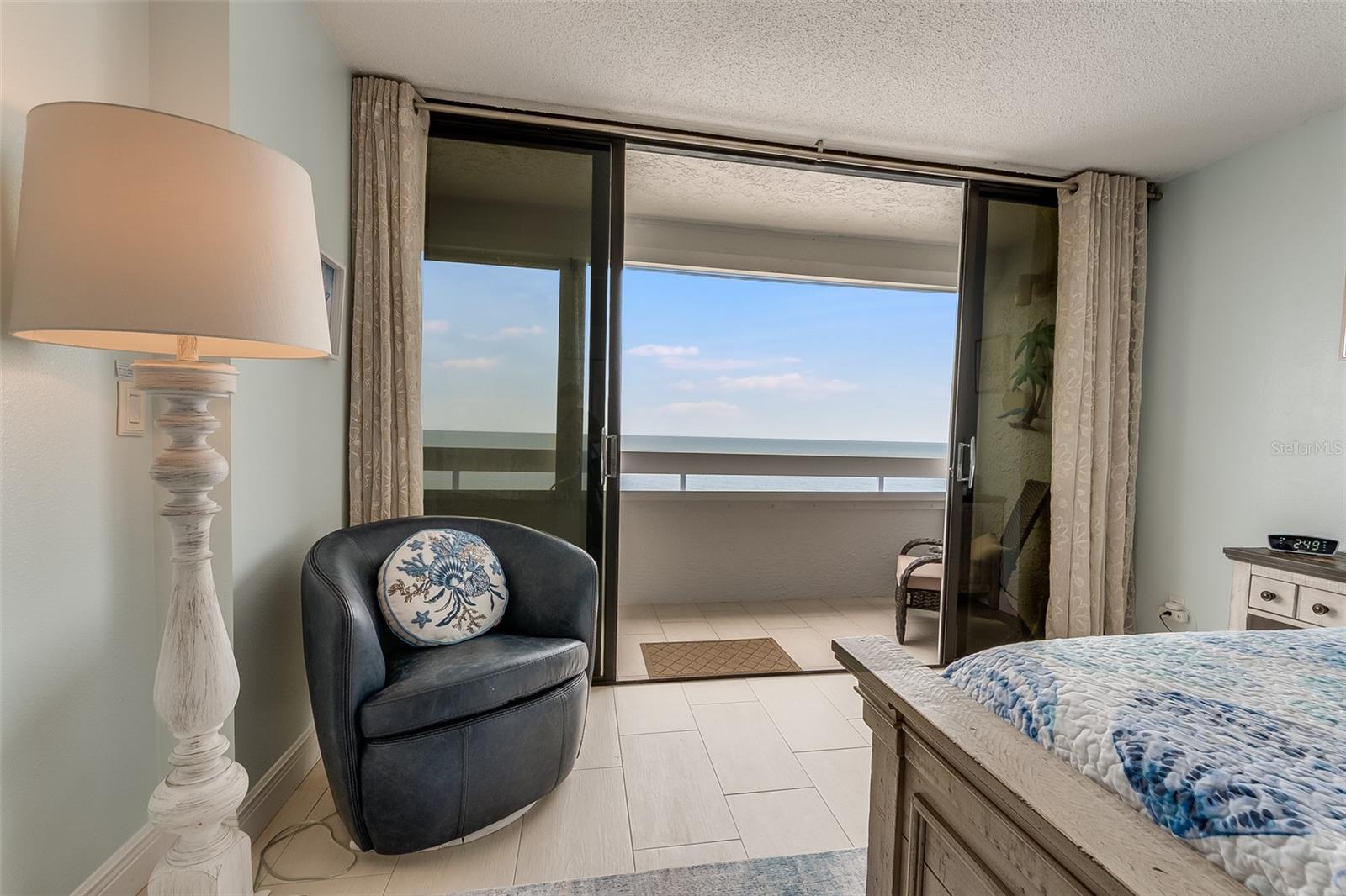 17900 GULF BLVD #11C — photo 32