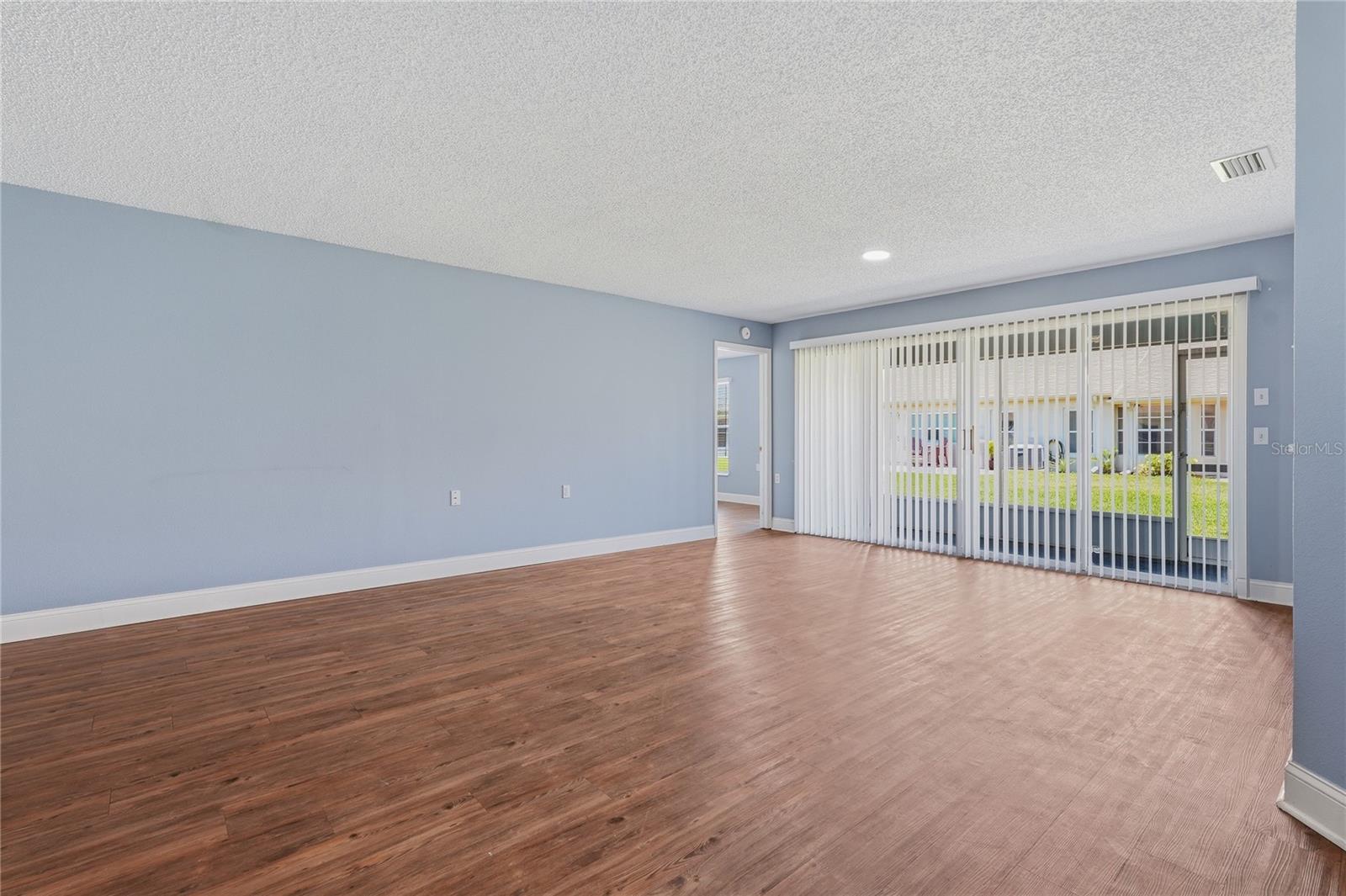 9031 WARWICK LN #9031 — photo 7