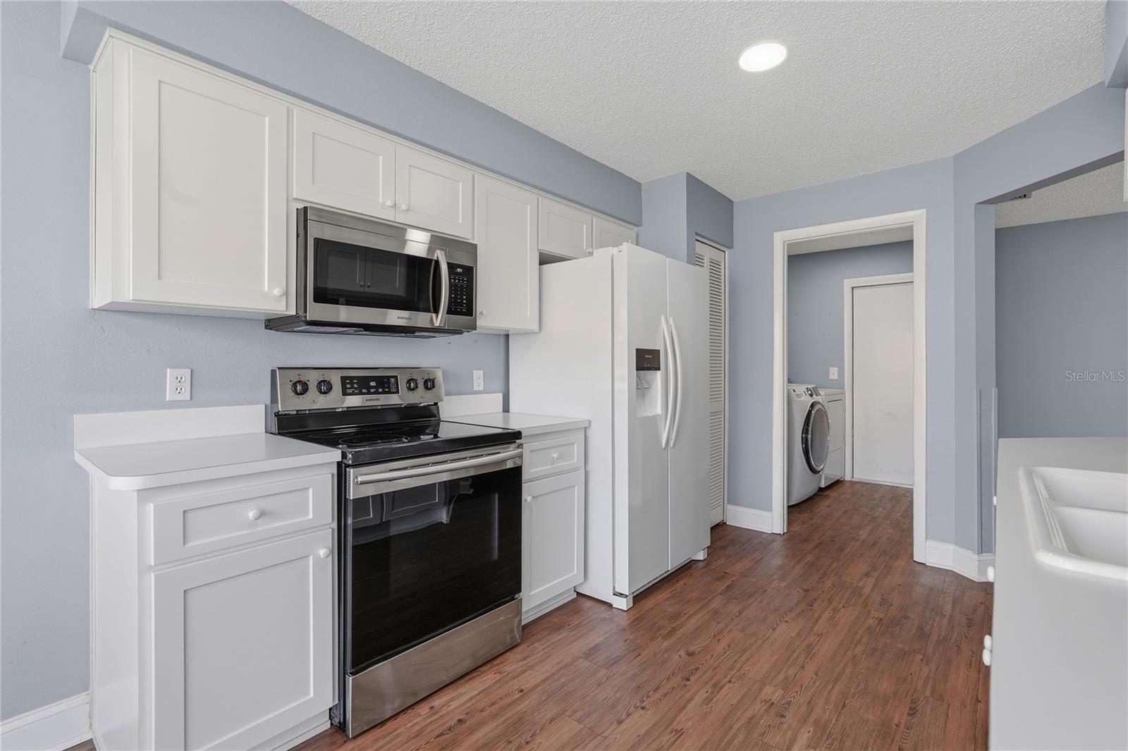 9031 WARWICK LN #9031 — photo 17