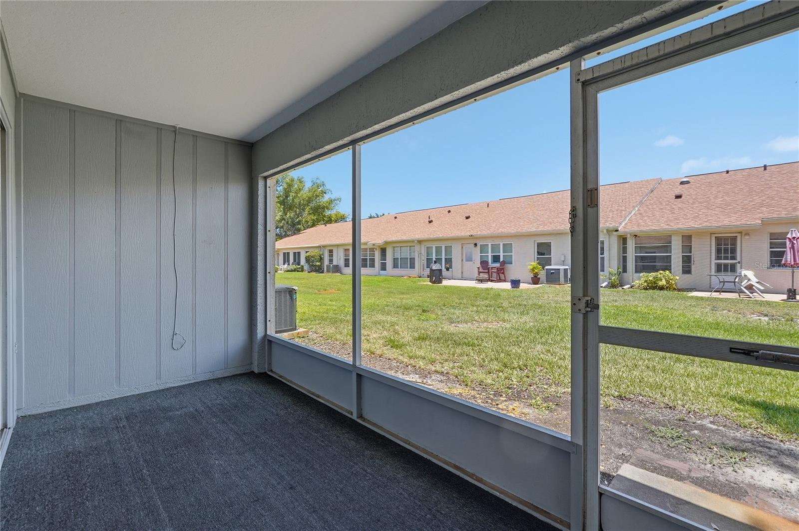 9031 WARWICK LN #9031 — photo 30
