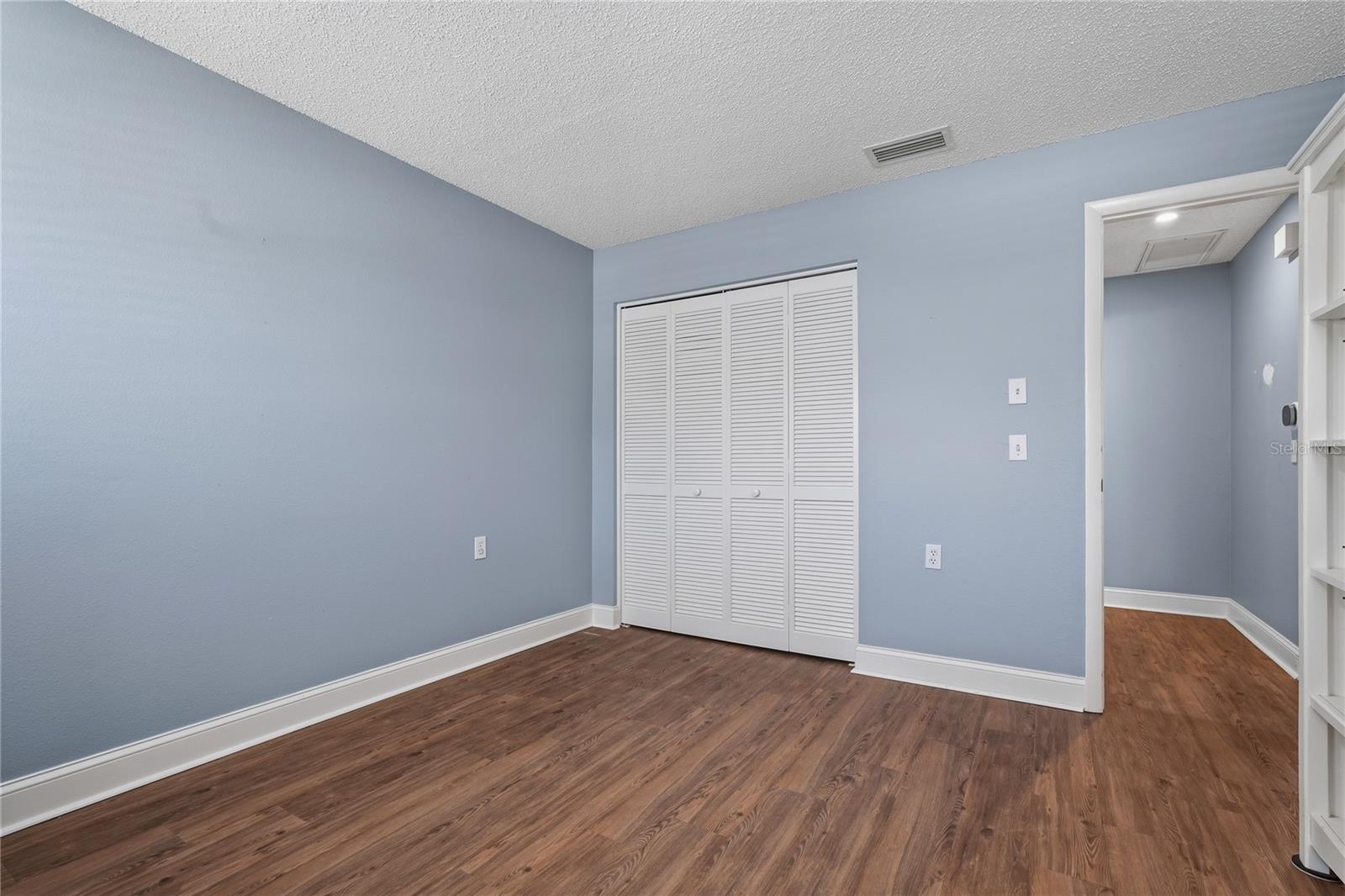 9031 WARWICK LN #9031 — photo 26