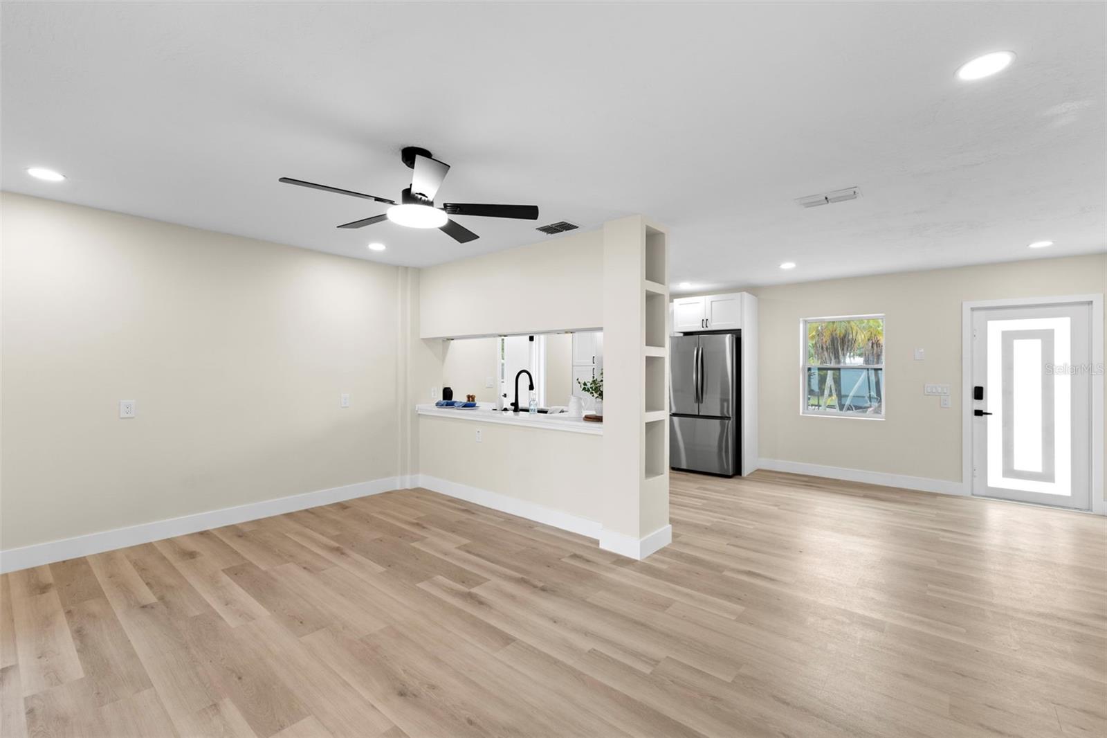 4430 CARSON ST NE — photo 11