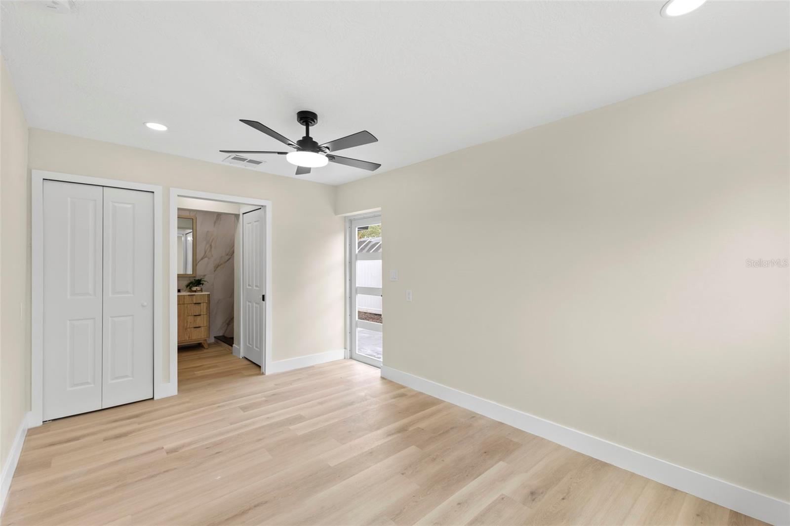 4430 CARSON ST NE — photo 16