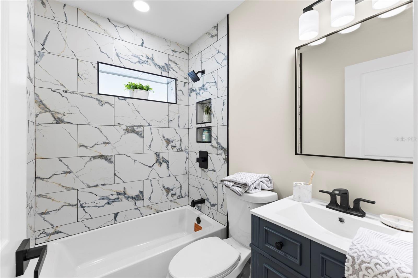 4430 CARSON ST NE — photo 24