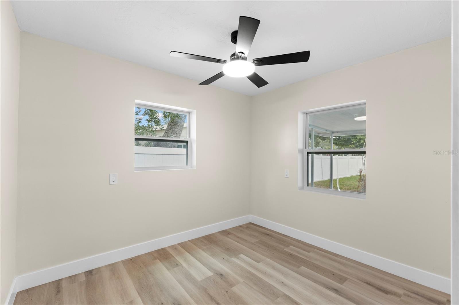 4430 CARSON ST NE — photo 23