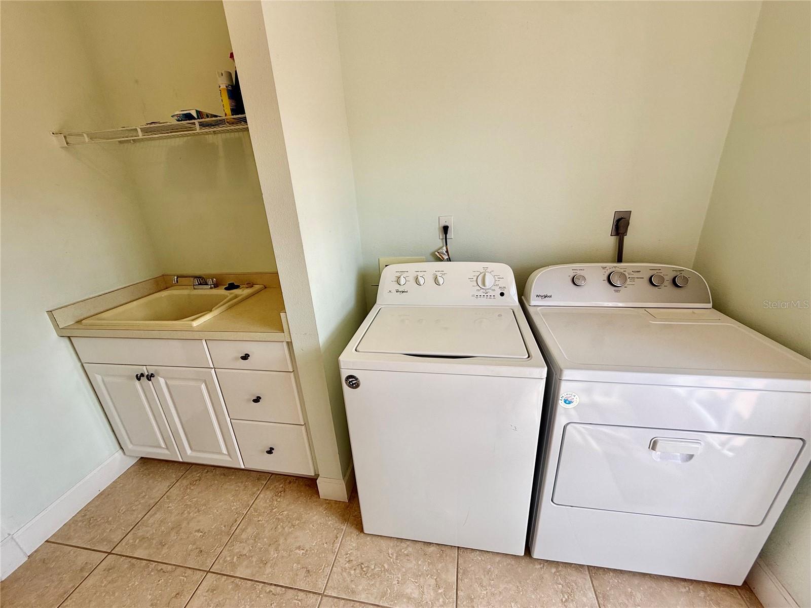 376 W ROYAL FLAMINGO DR — photo 30