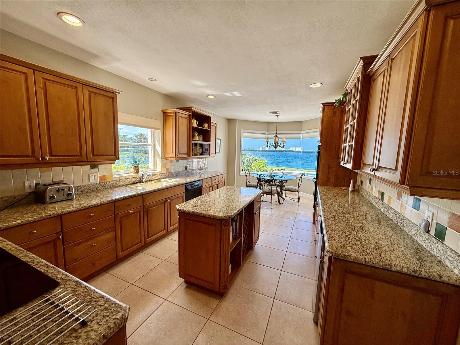 376 W ROYAL FLAMINGO DR — photo 11