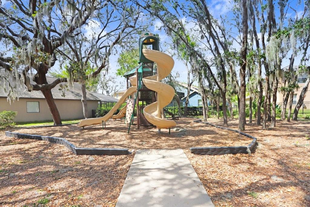 15723 STARLING WATER DR — photo 29