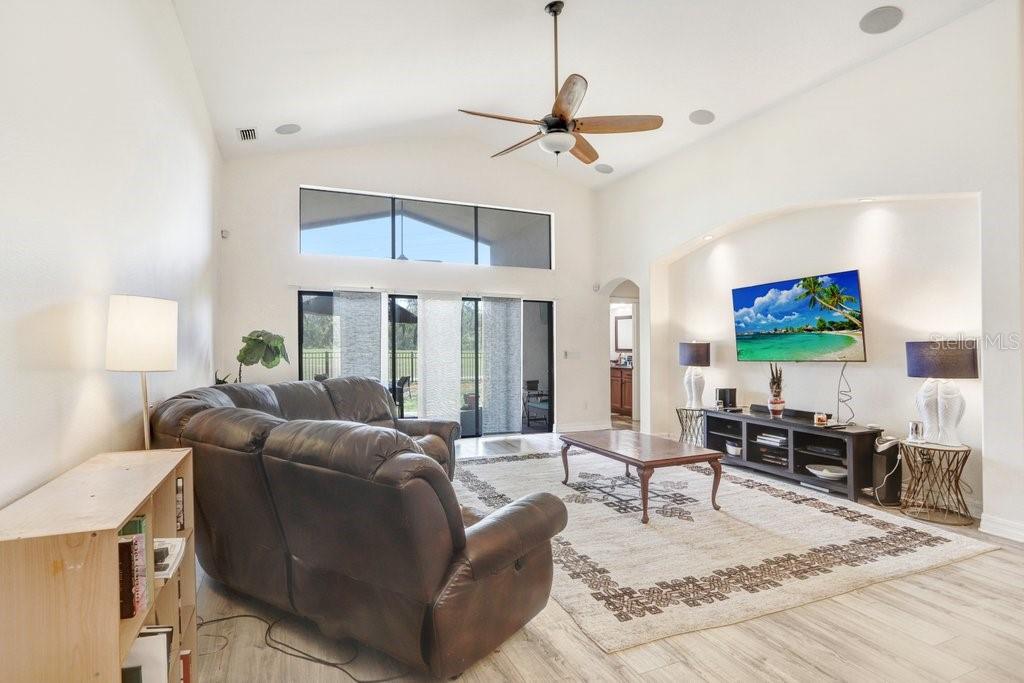 15723 STARLING WATER DR — photo 9
