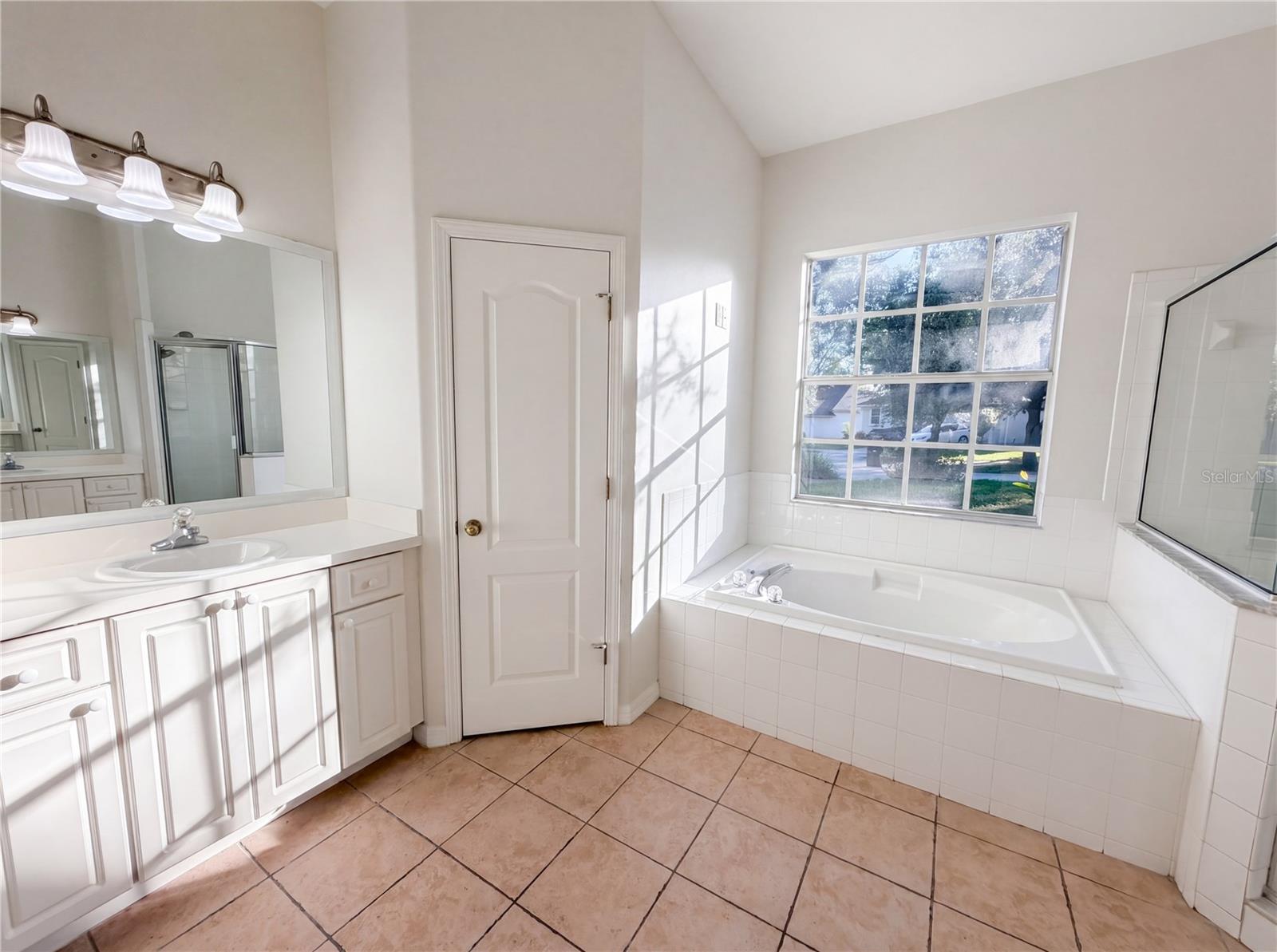203 TAYLOR BAY LN — photo 14