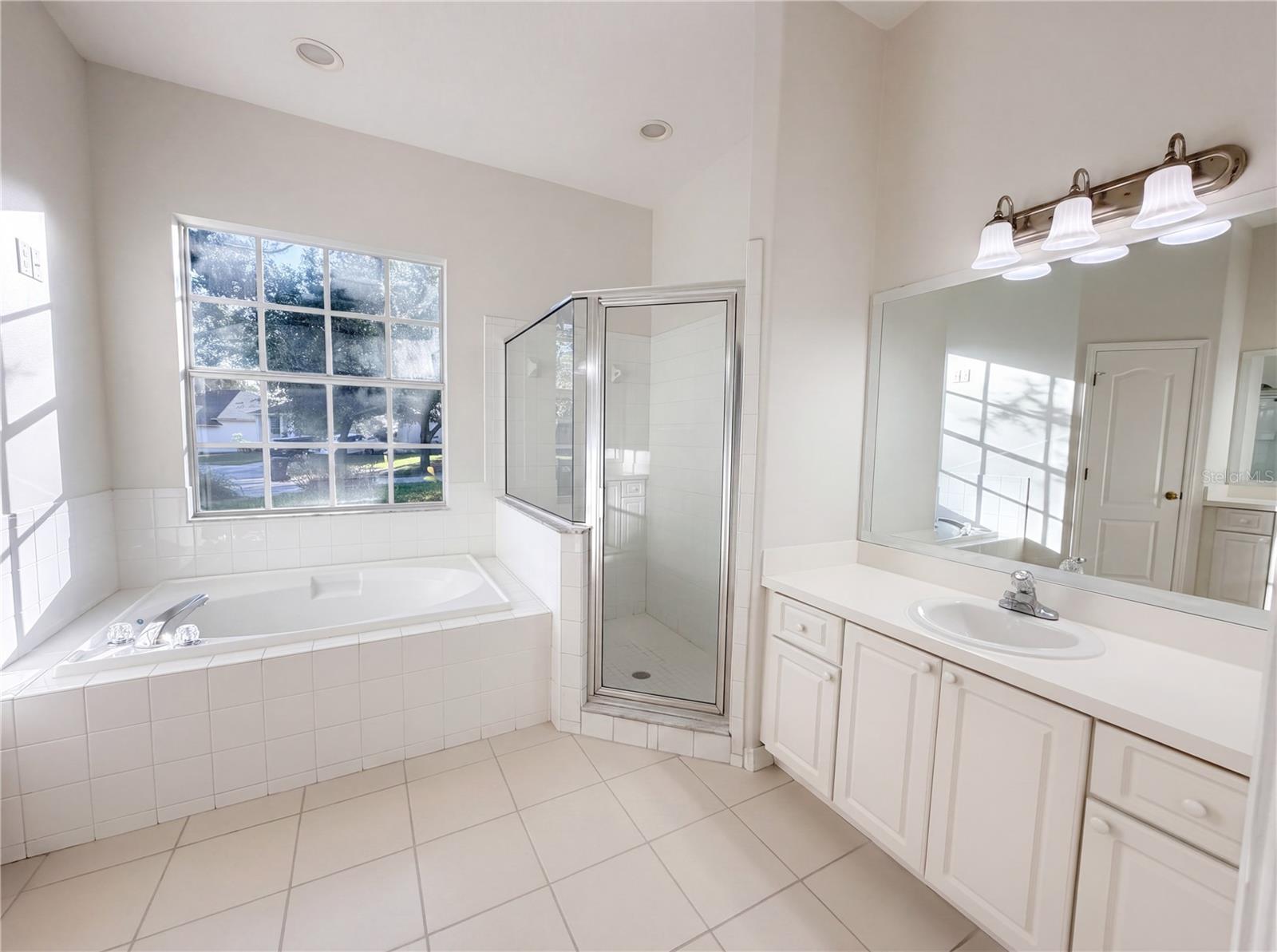 203 TAYLOR BAY LN — photo 13