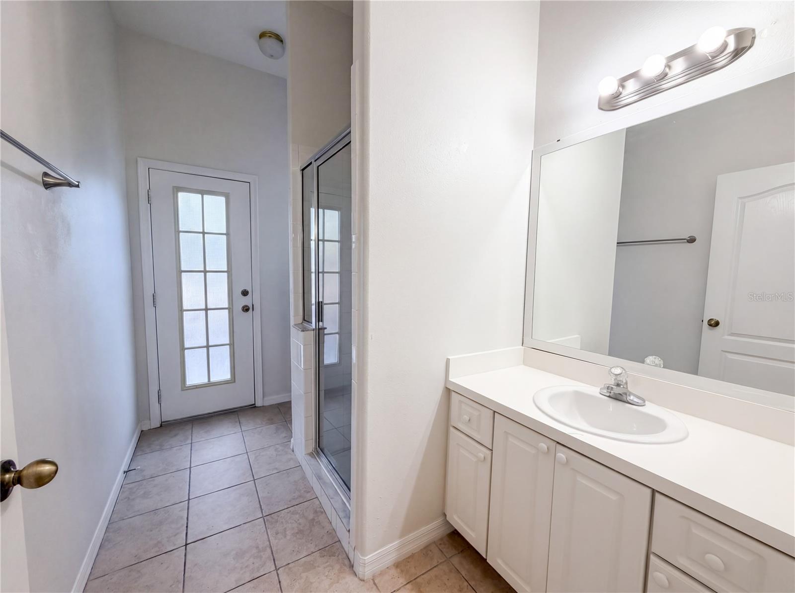 203 TAYLOR BAY LN — photo 15
