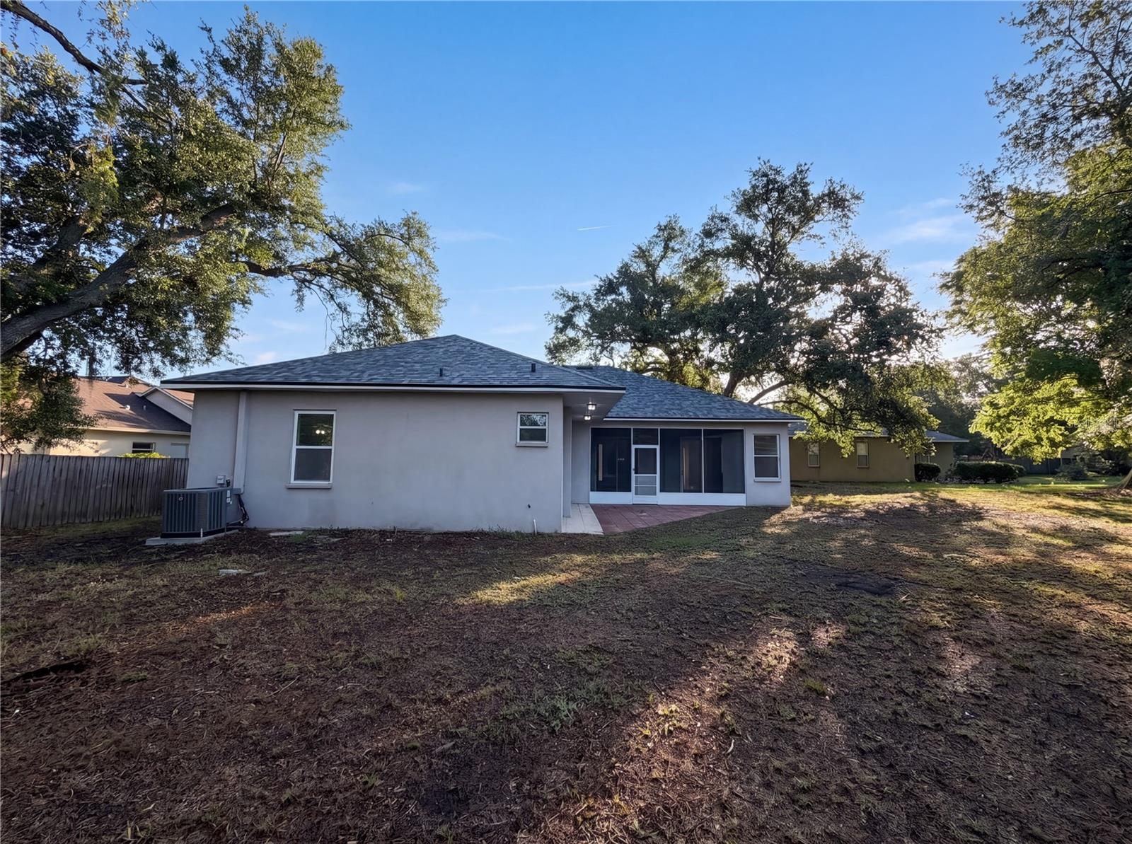 203 TAYLOR BAY LN — photo 21