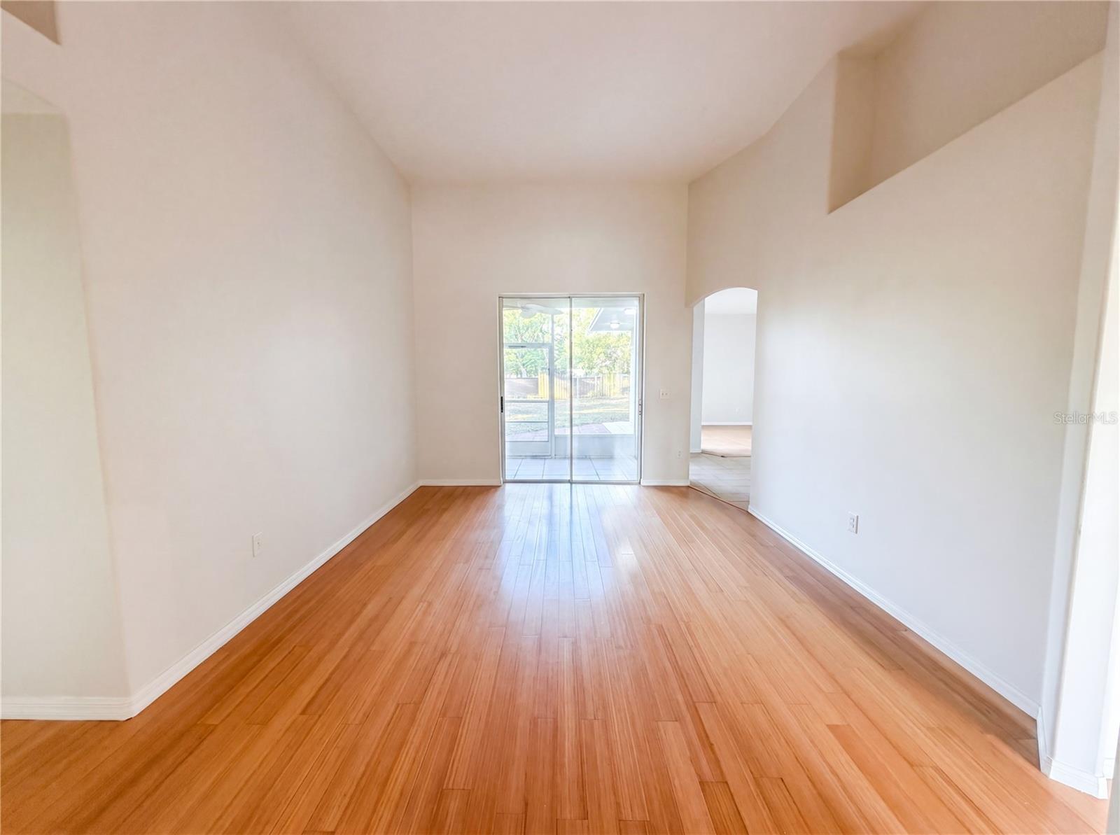 203 TAYLOR BAY LN — photo 3