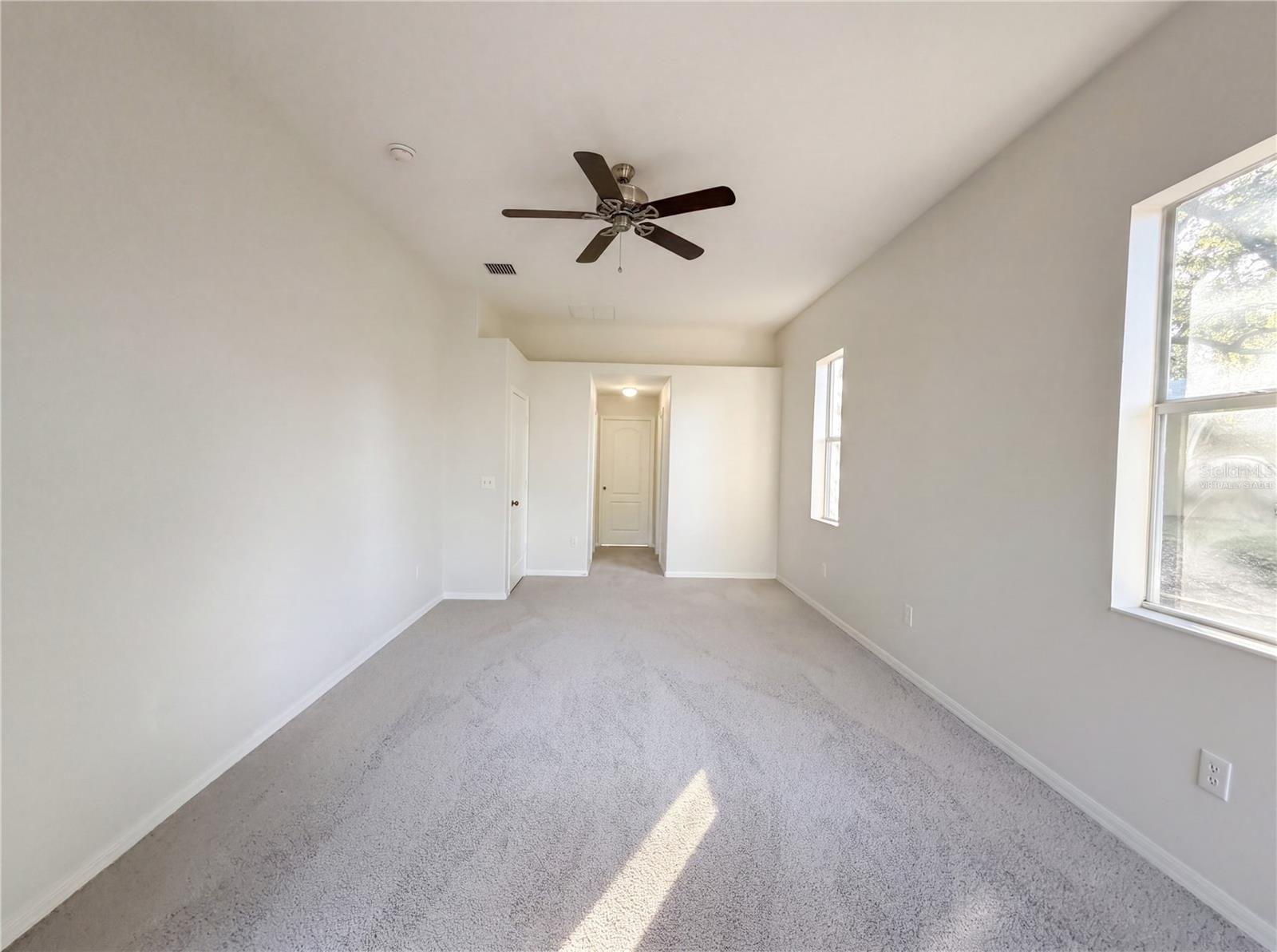 203 TAYLOR BAY LN — photo 4