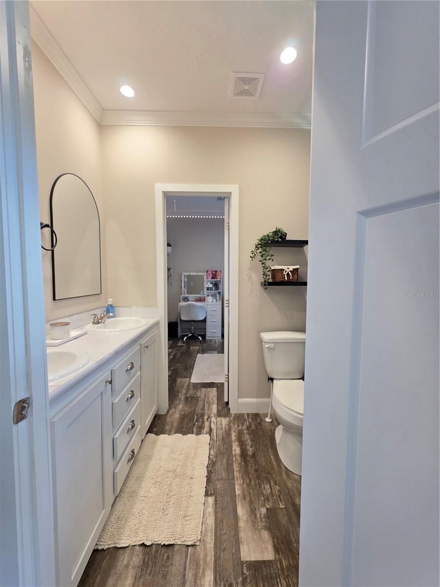 10617 SKEWLEE GARDENS DR — photo 12