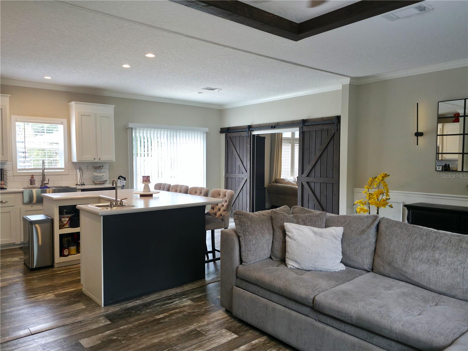 10617 SKEWLEE GARDENS DR — photo 3