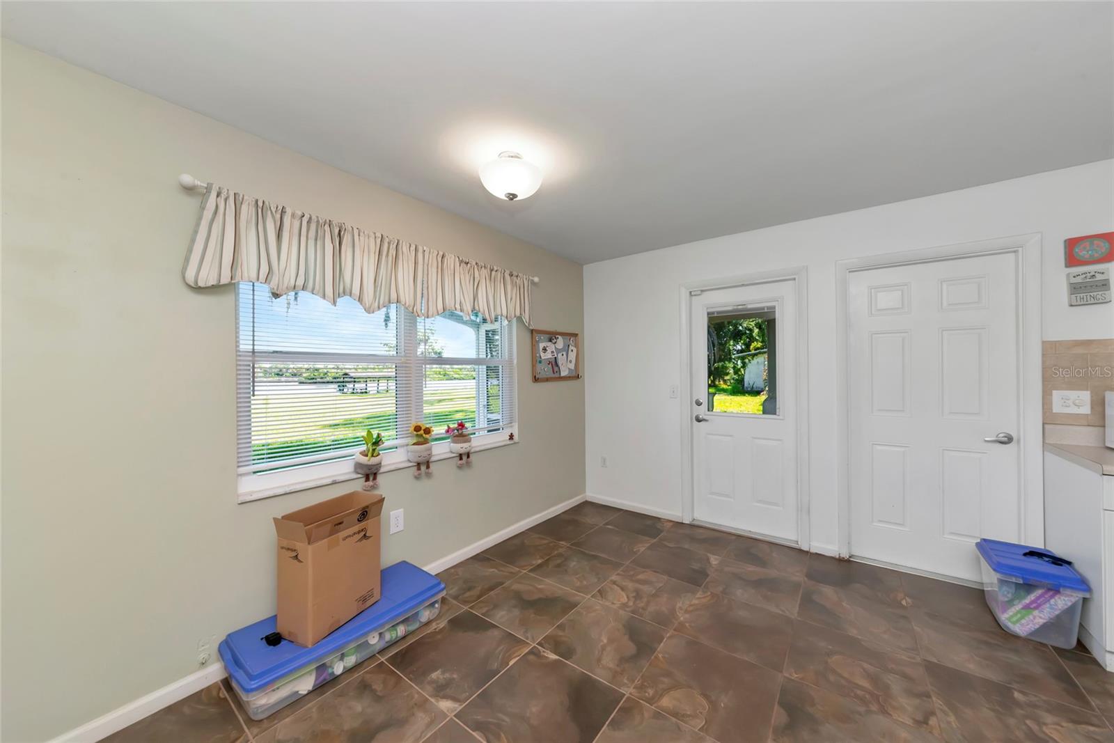11903 UPPER MANATEE RIVER RD — photo 9