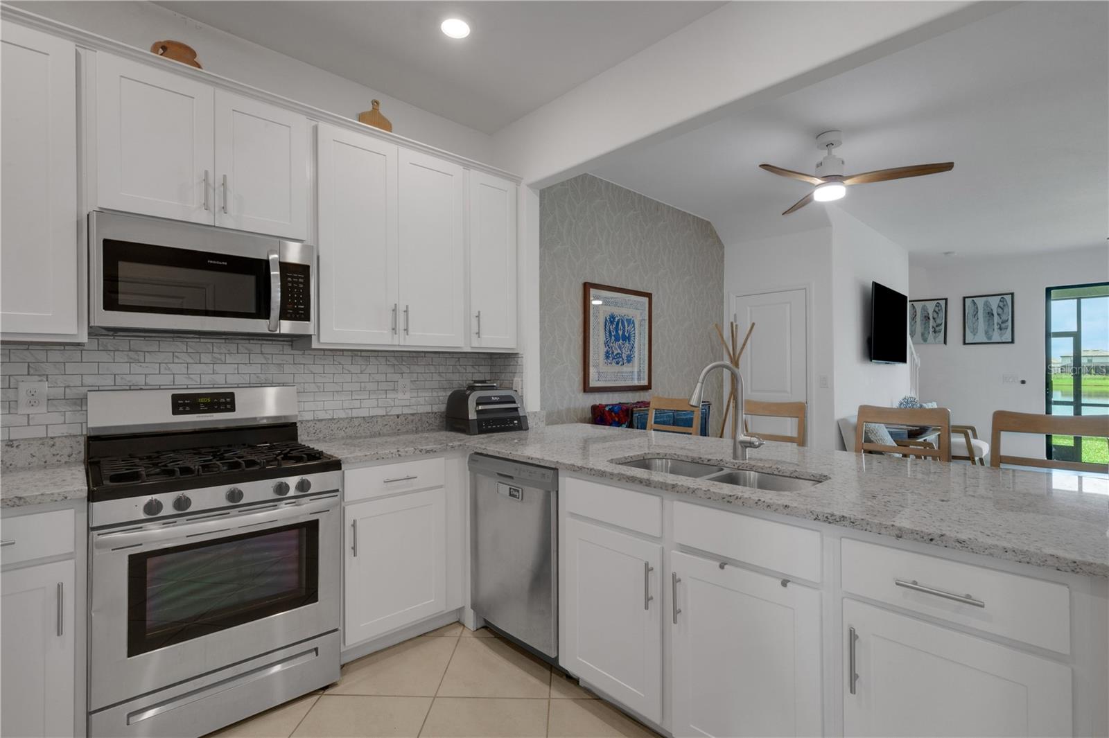 15227 SUNNY DAY DR — photo 6