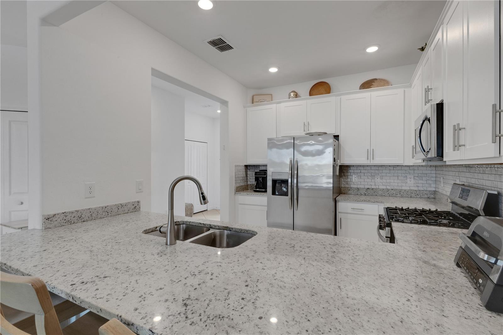 15227 SUNNY DAY DR — photo 13