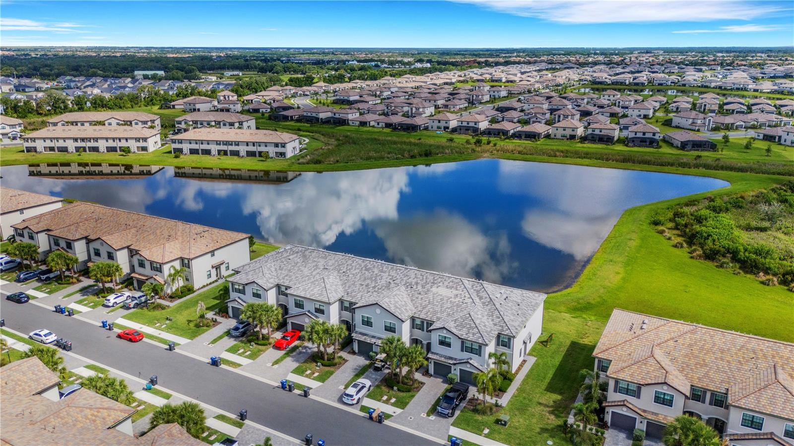 15227 SUNNY DAY DR — photo 41