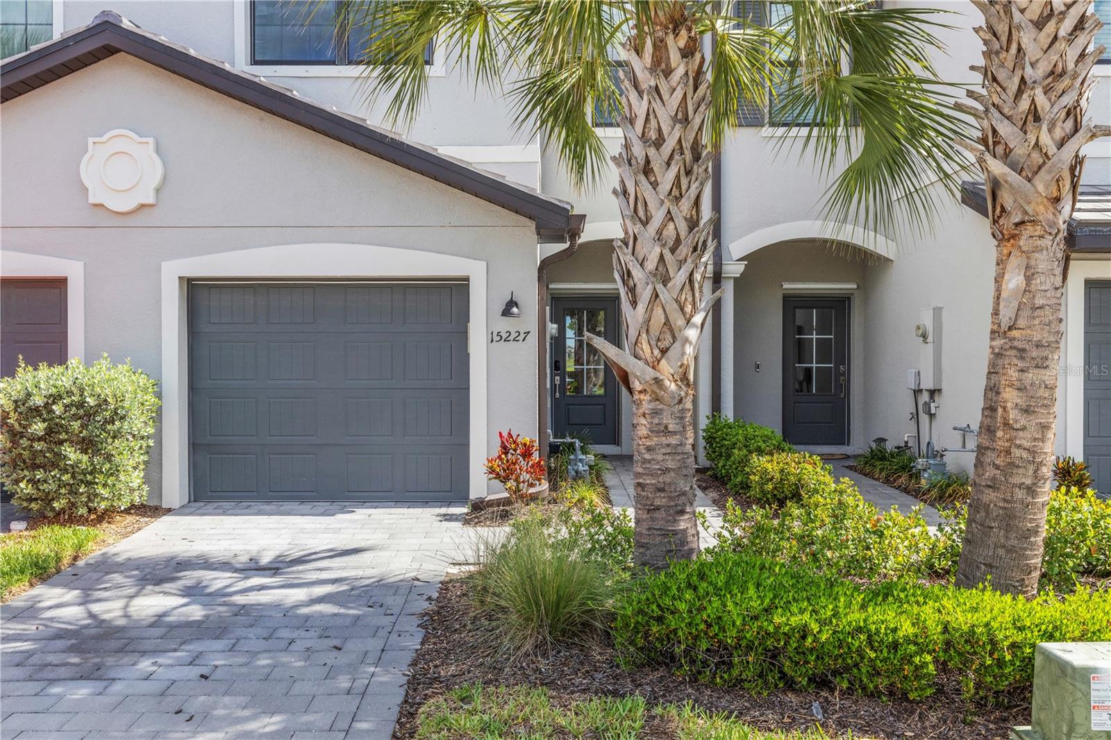 15227 SUNNY DAY DR — photo 2