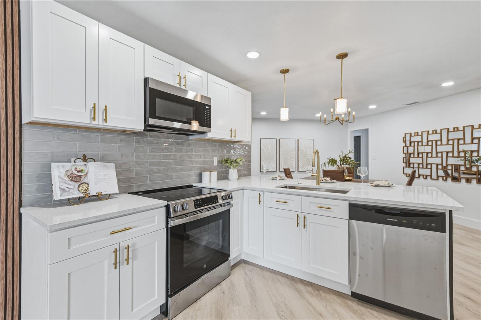 9305 120TH LN — photo 13
