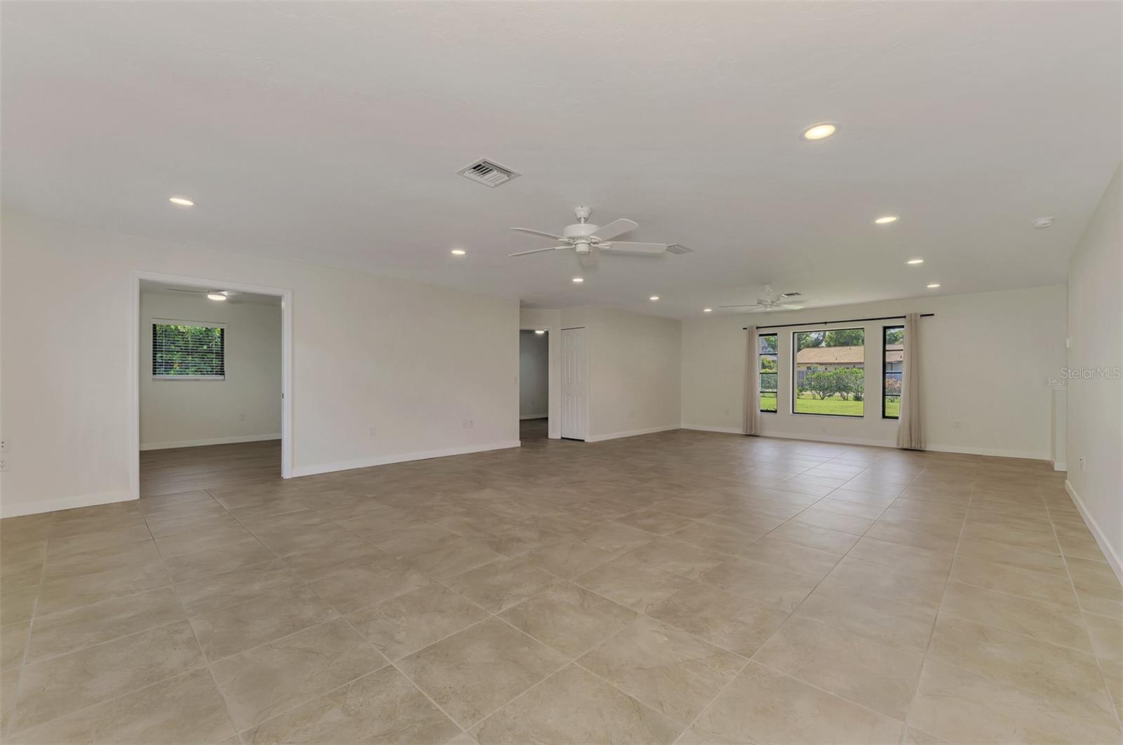 2340 PALMETTO ST — photo 17