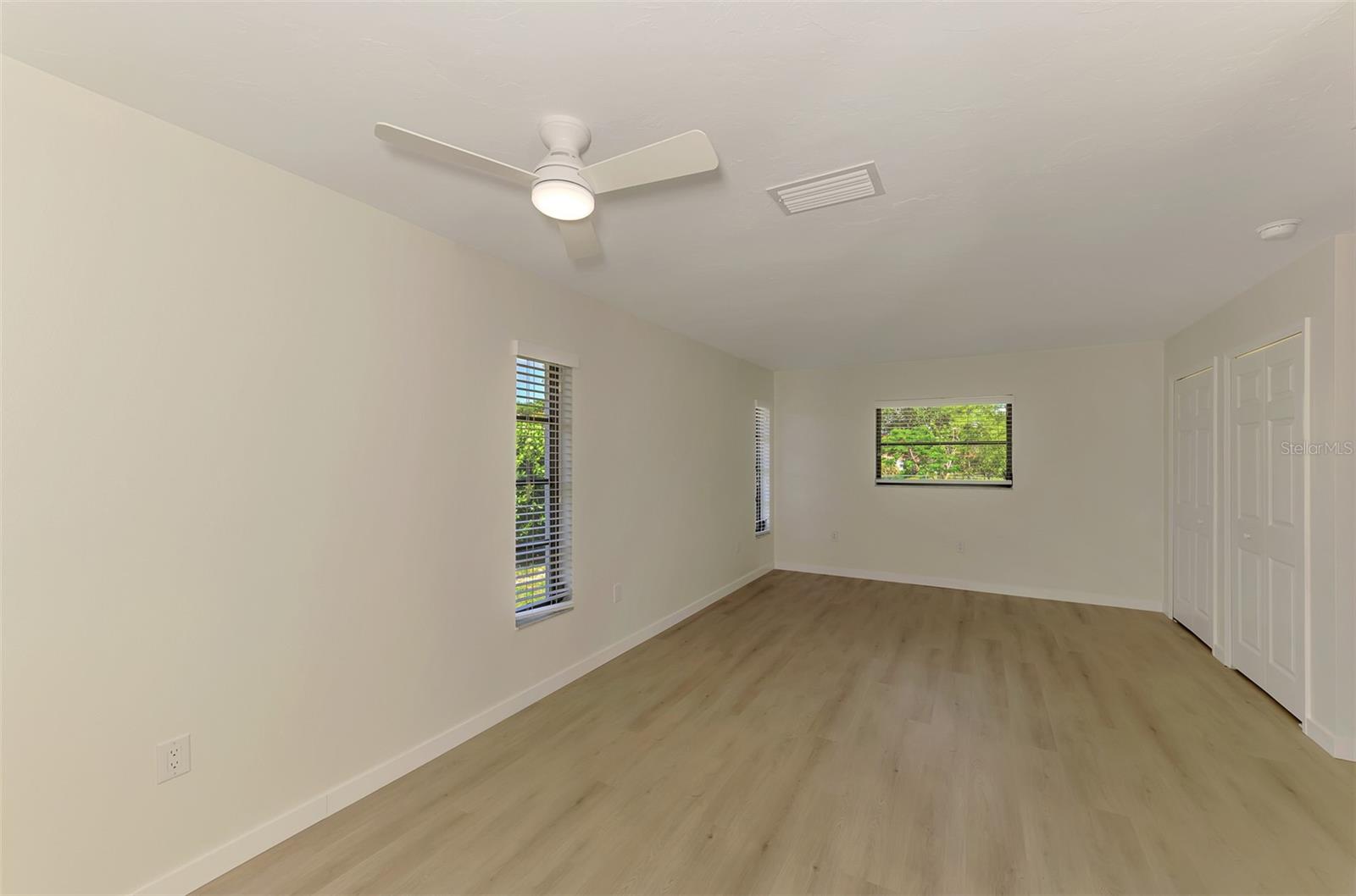 2340 PALMETTO ST — photo 26