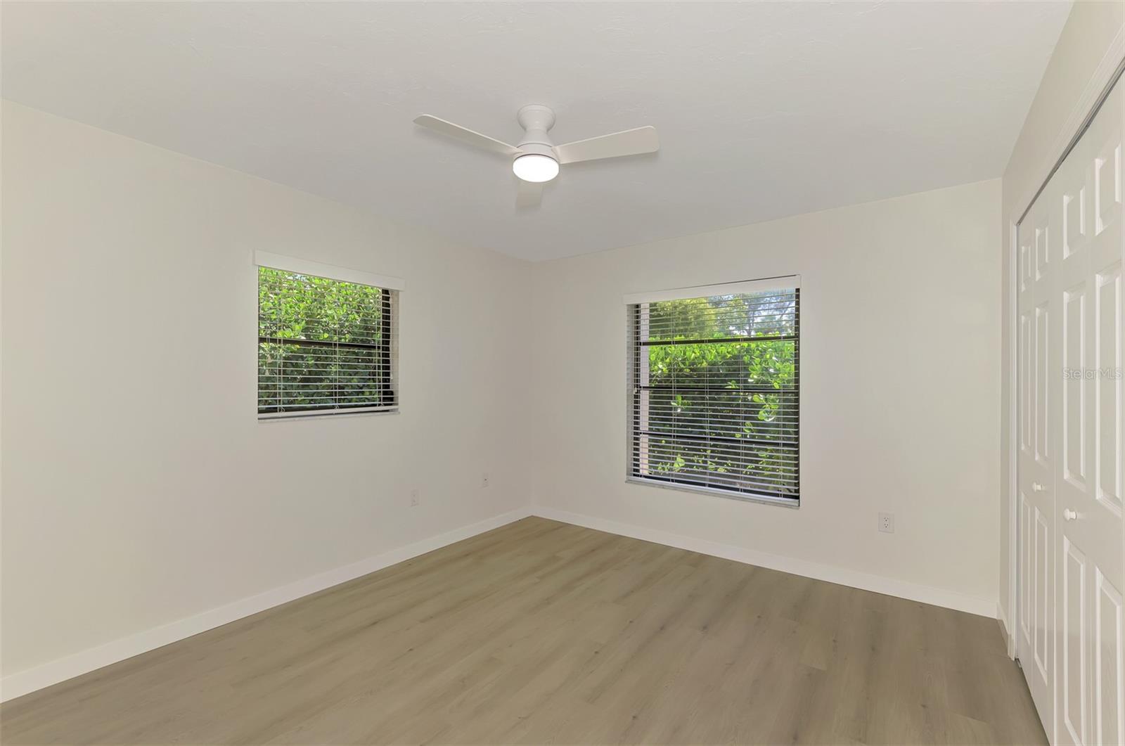 2340 PALMETTO ST — photo 35
