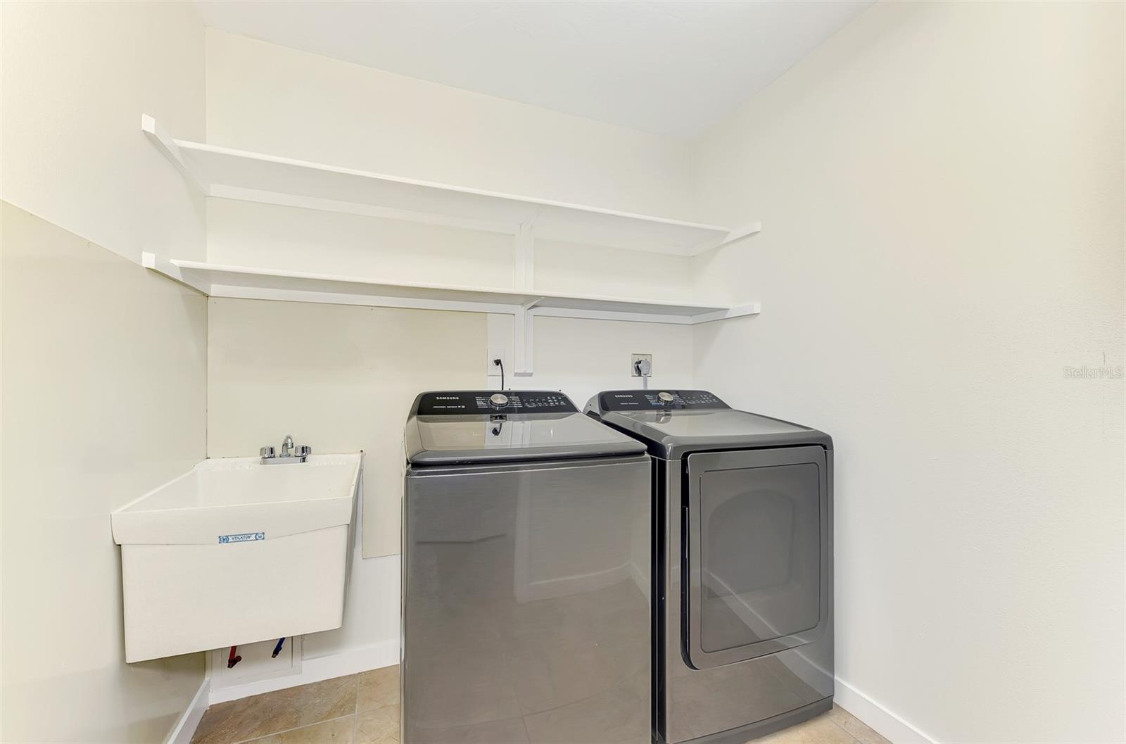 2340 PALMETTO ST — photo 37