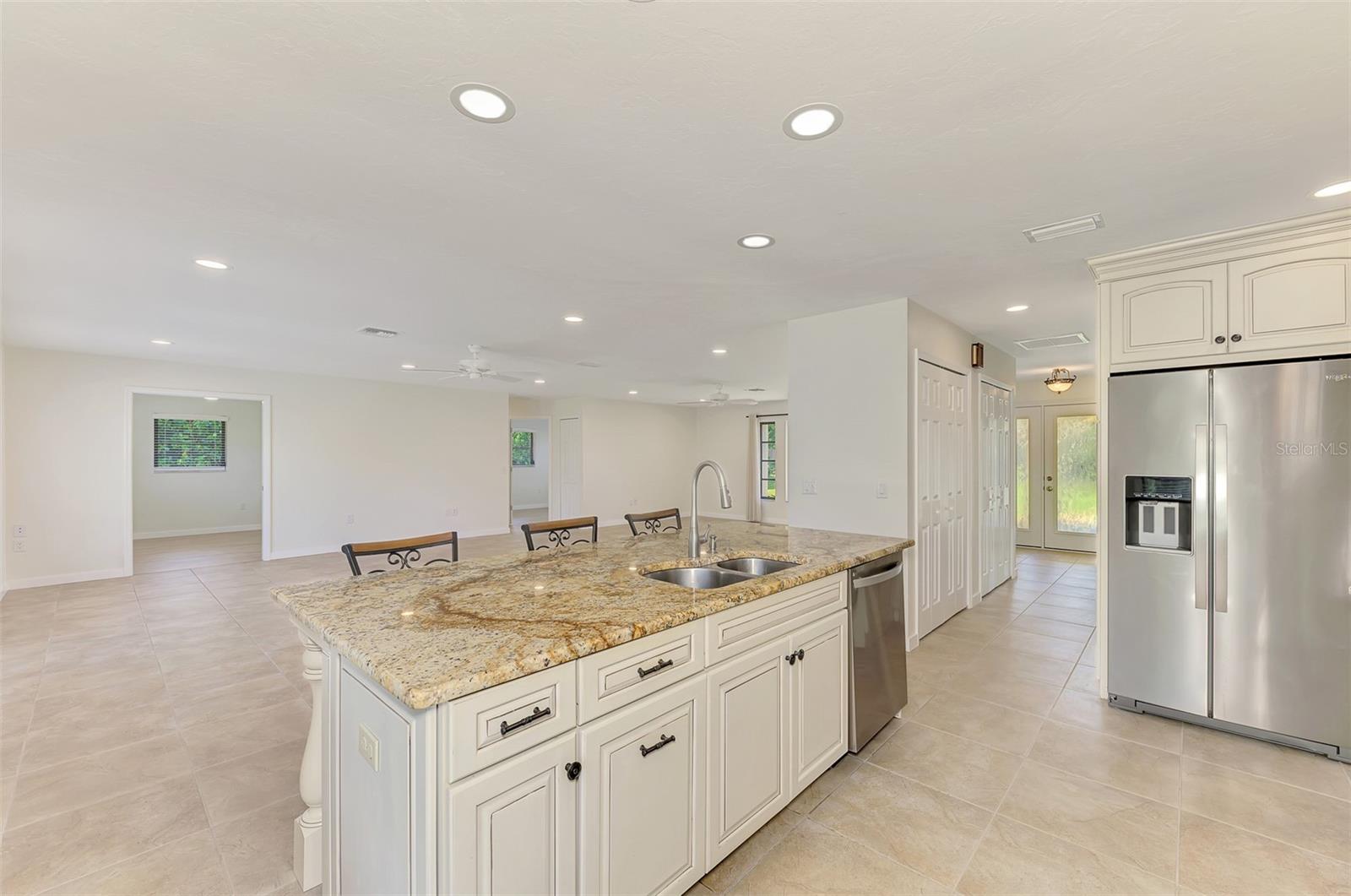 2340 PALMETTO ST — photo 23