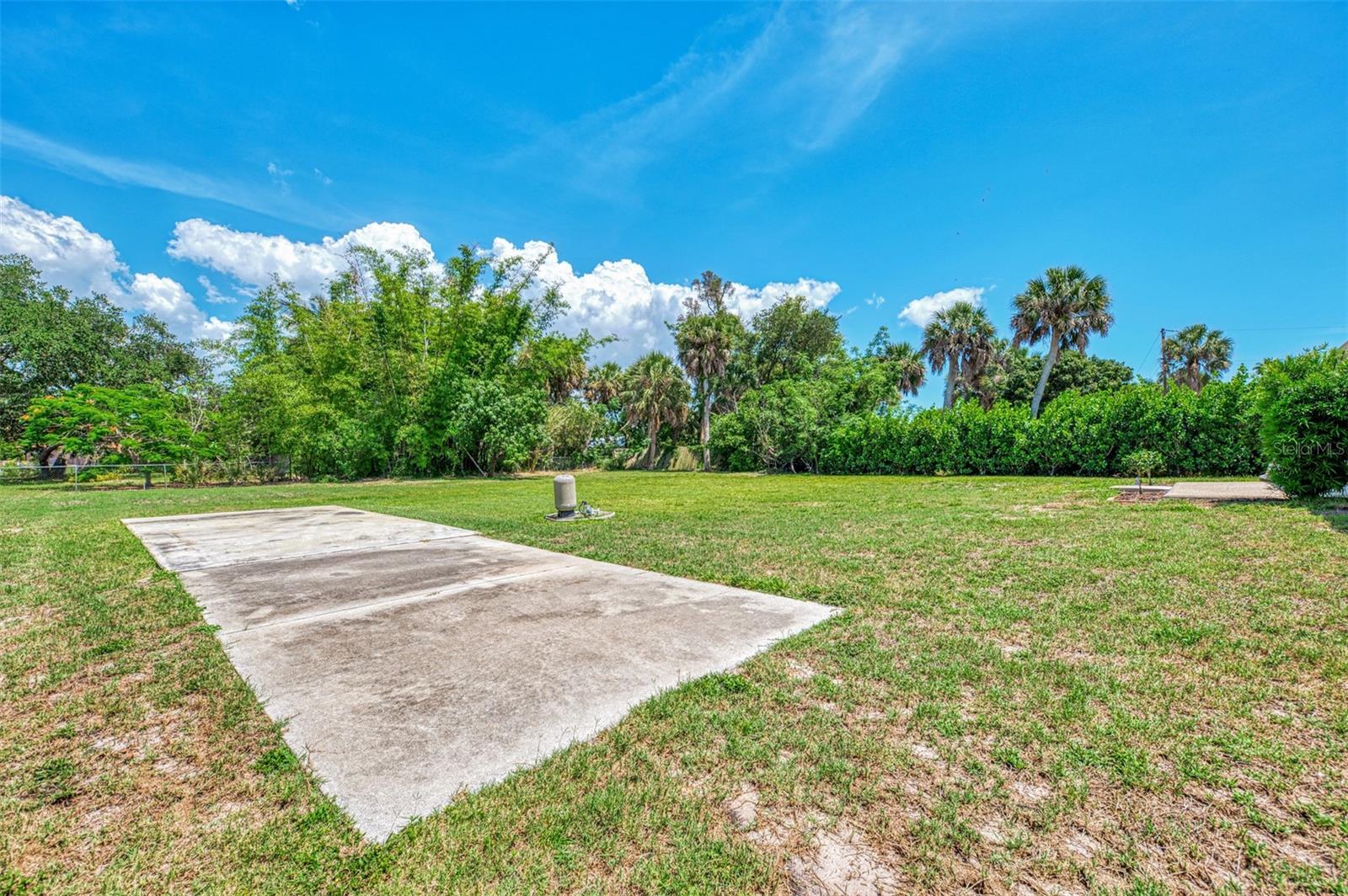 2340 PALMETTO ST — photo 44