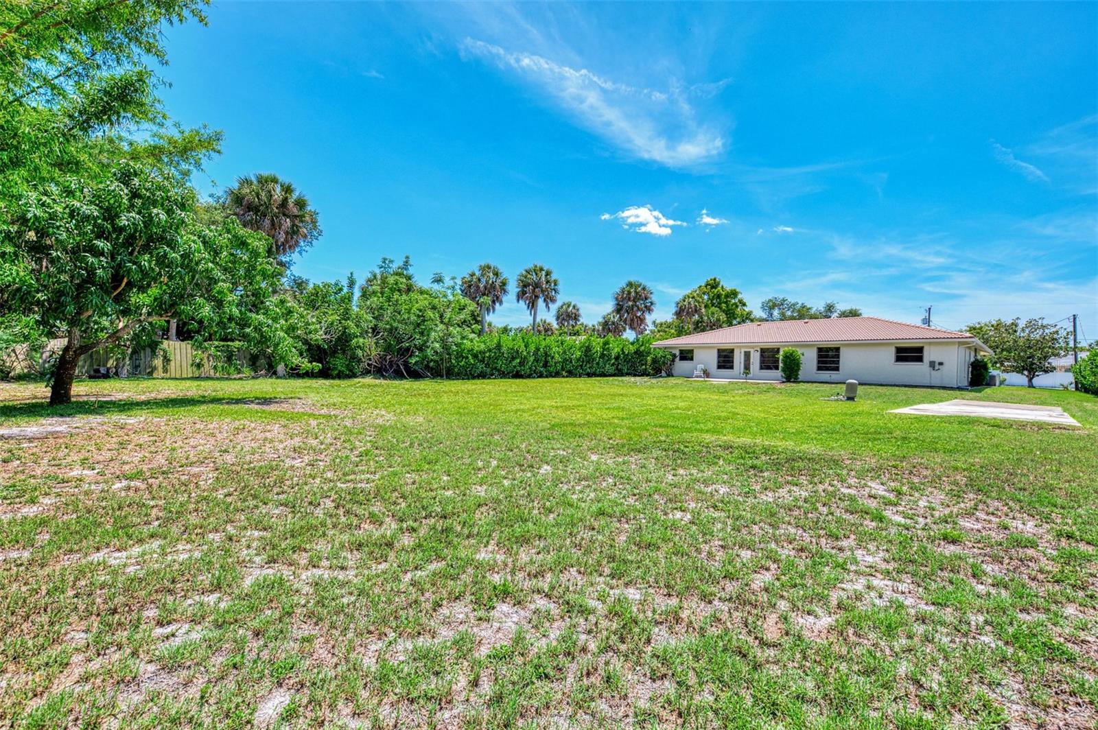 2340 PALMETTO ST — photo 43