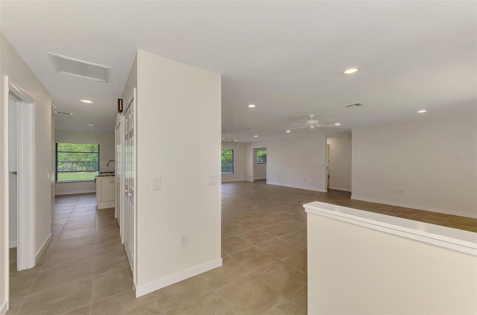 2340 PALMETTO ST — photo 9