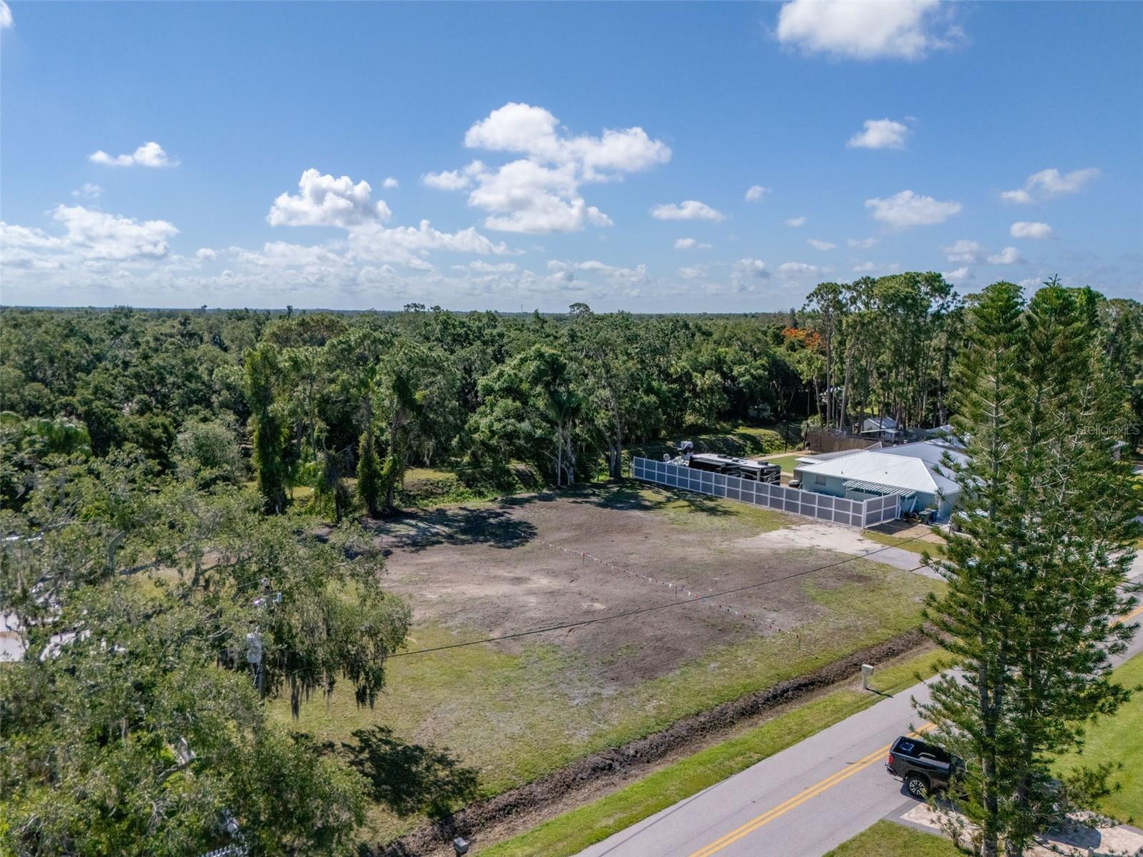 1941 E LEEWYNN DR — photo 3