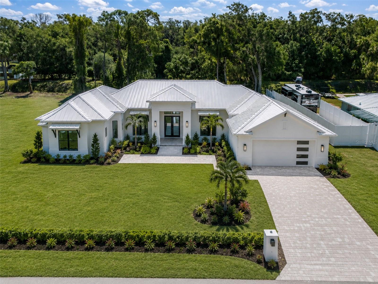 1941 E LEEWYNN DR — photo 22