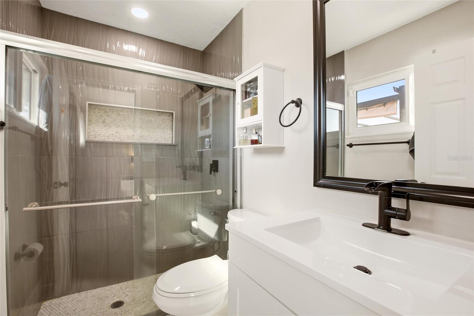 5600 LINGLE ST — photo 17
