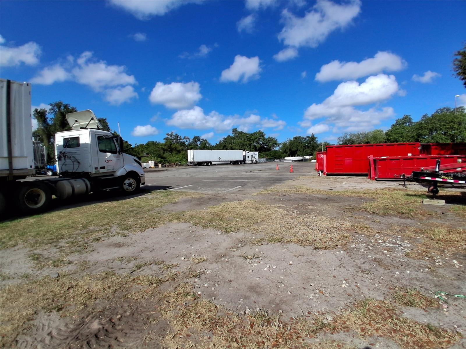7001 CAUSEWAY BLVD — photo 19