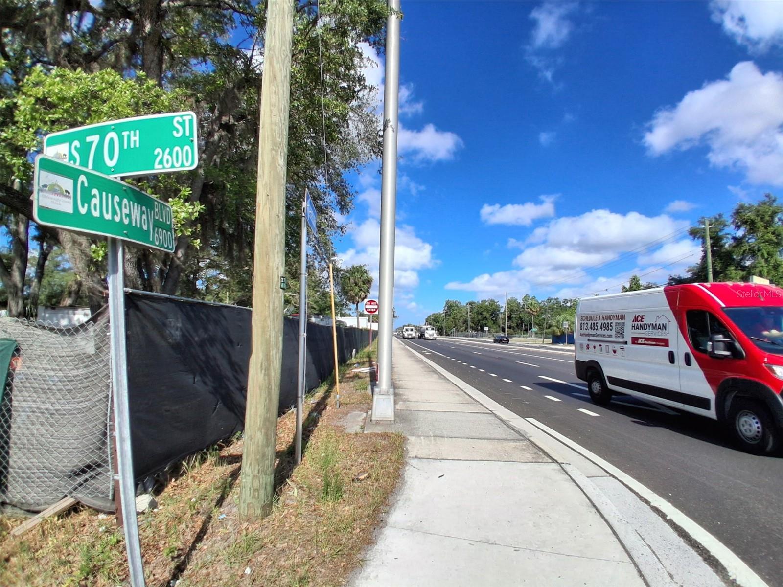7001 CAUSEWAY BLVD — photo 21