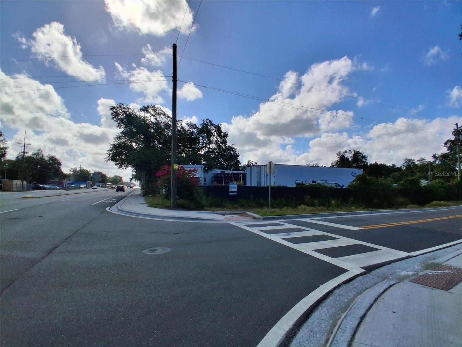 7001 CAUSEWAY BLVD — photo 16