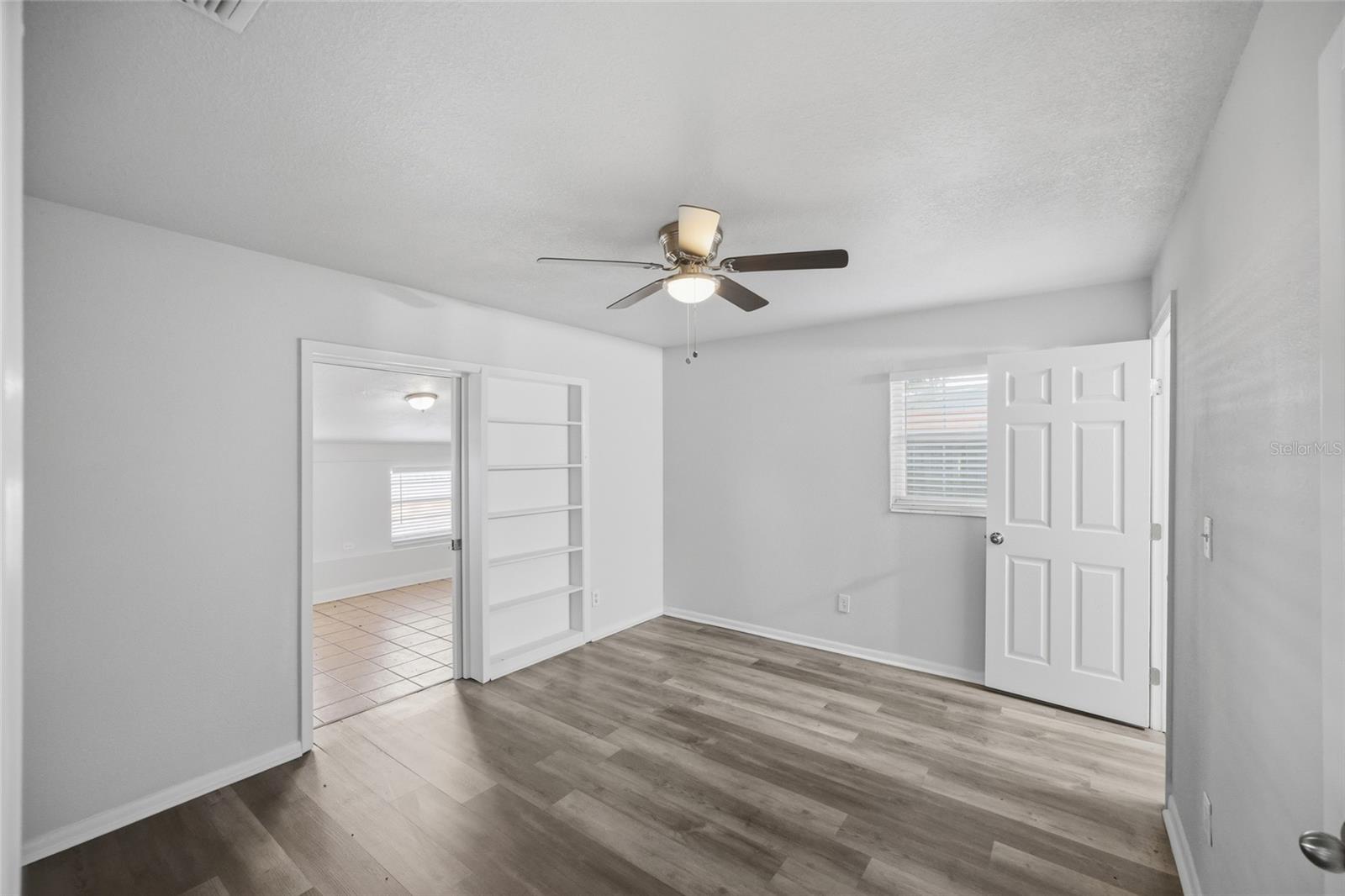7102 DELLWOOD DR — photo 15