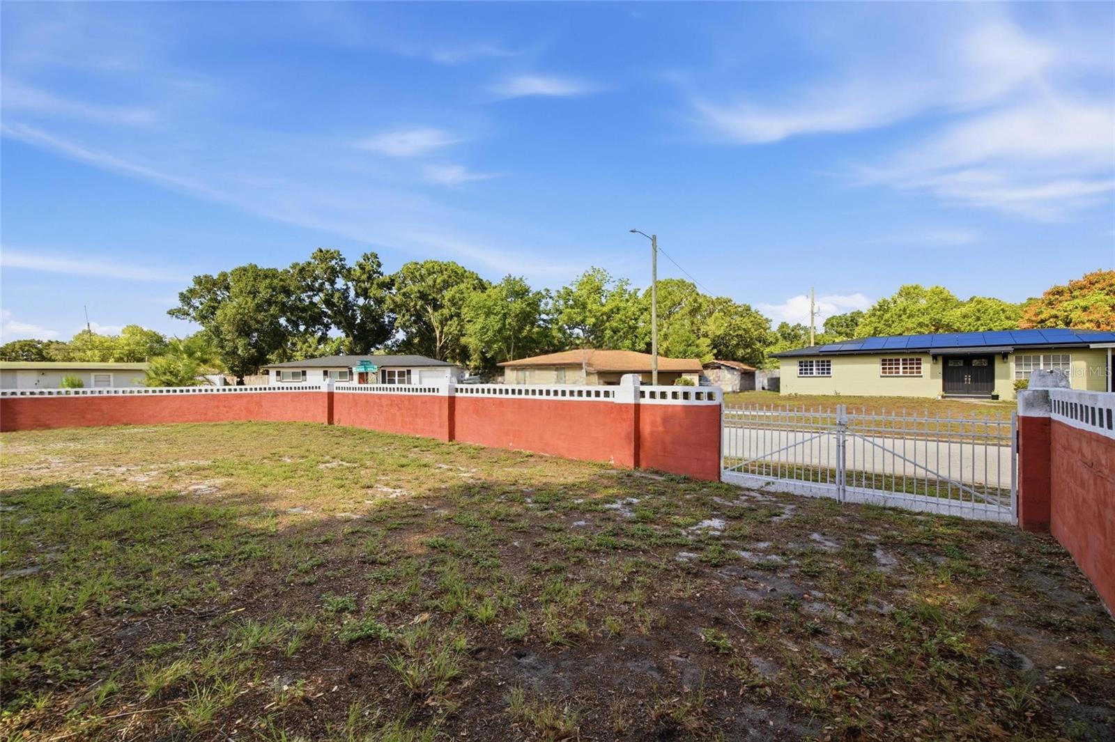 7102 DELLWOOD DR — photo 31