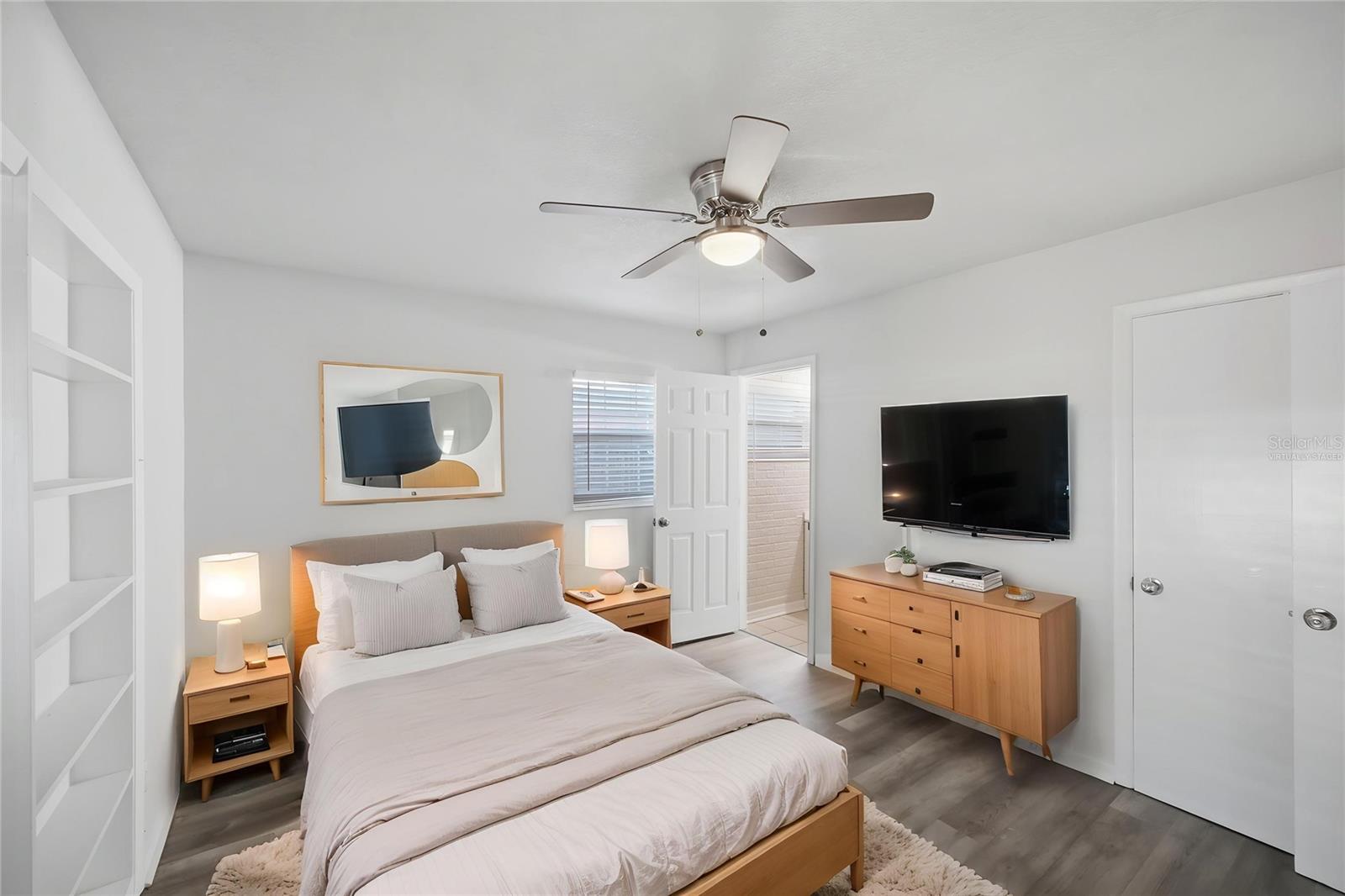 7102 DELLWOOD DR — photo 13