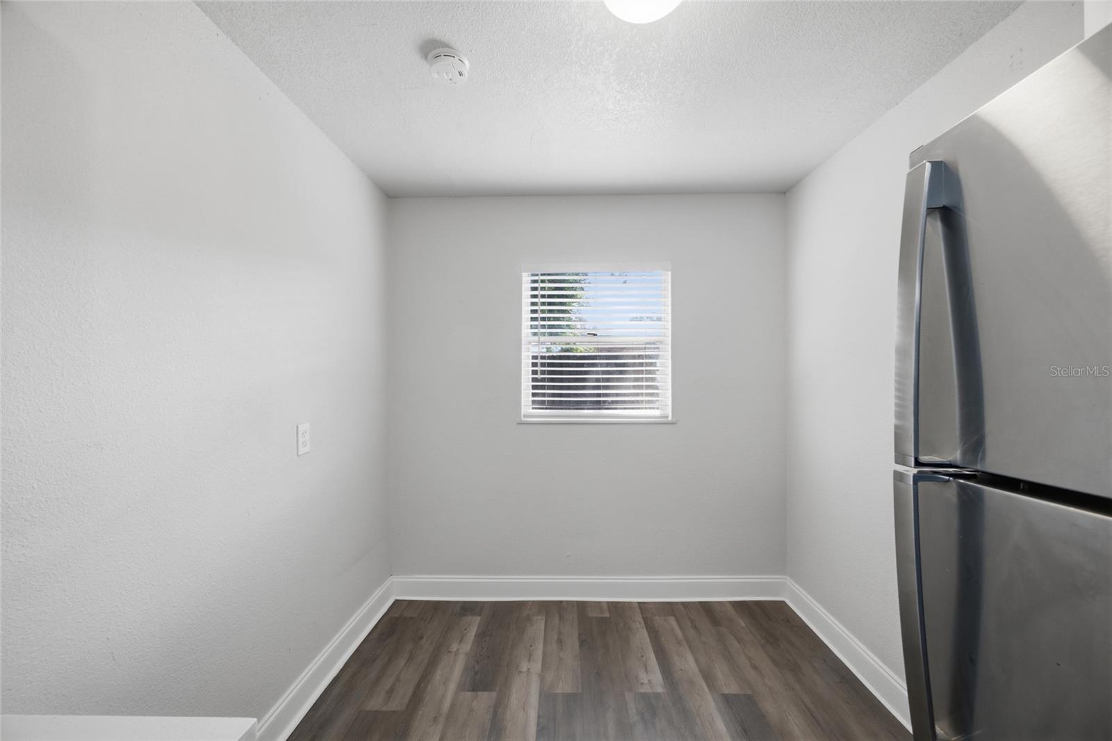 7102 DELLWOOD DR — photo 7