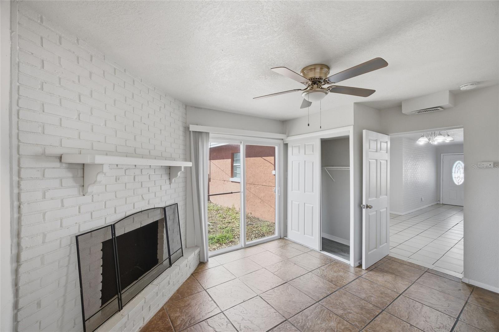 7102 DELLWOOD DR — photo 10
