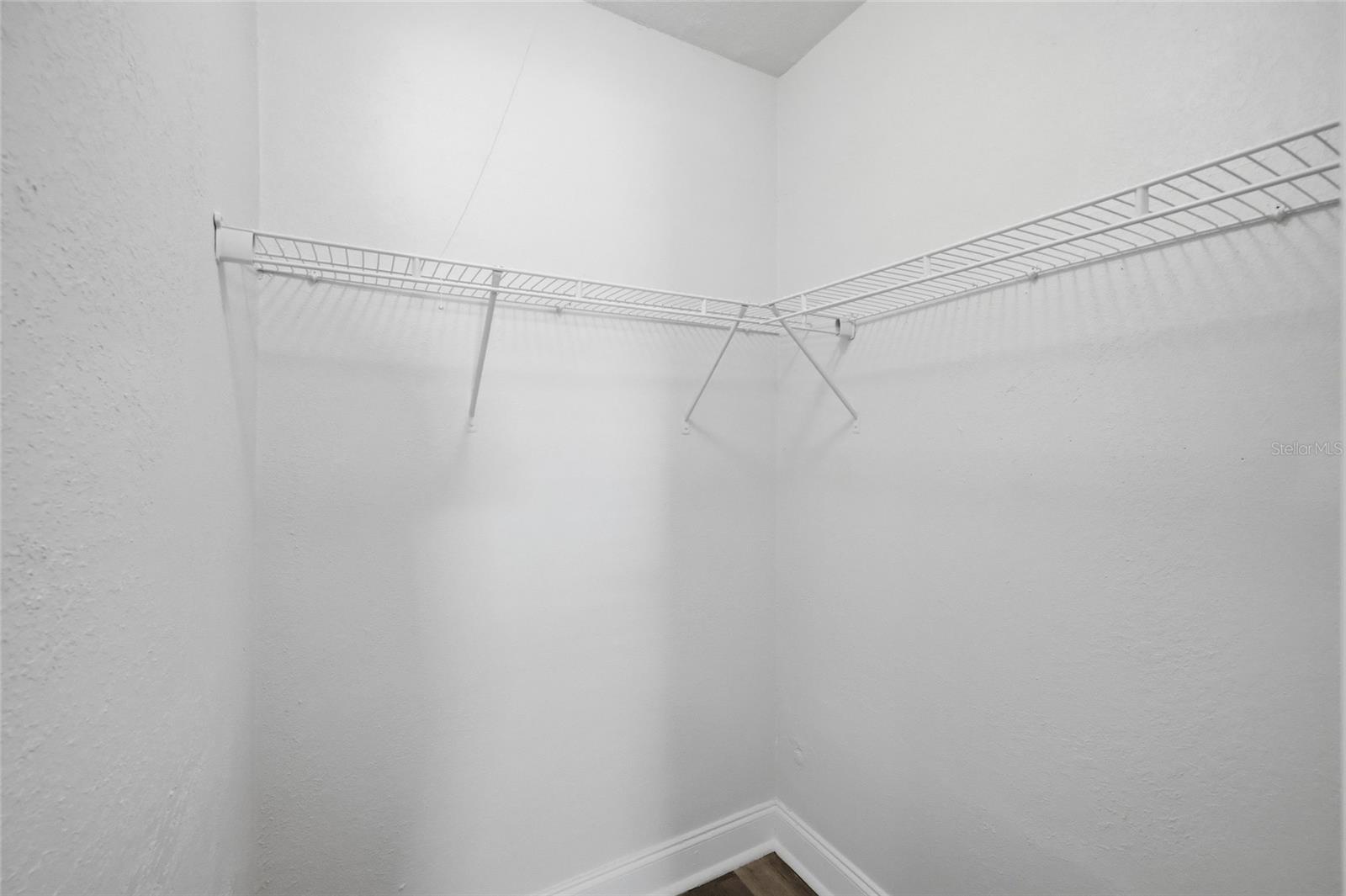7102 DELLWOOD DR — photo 16