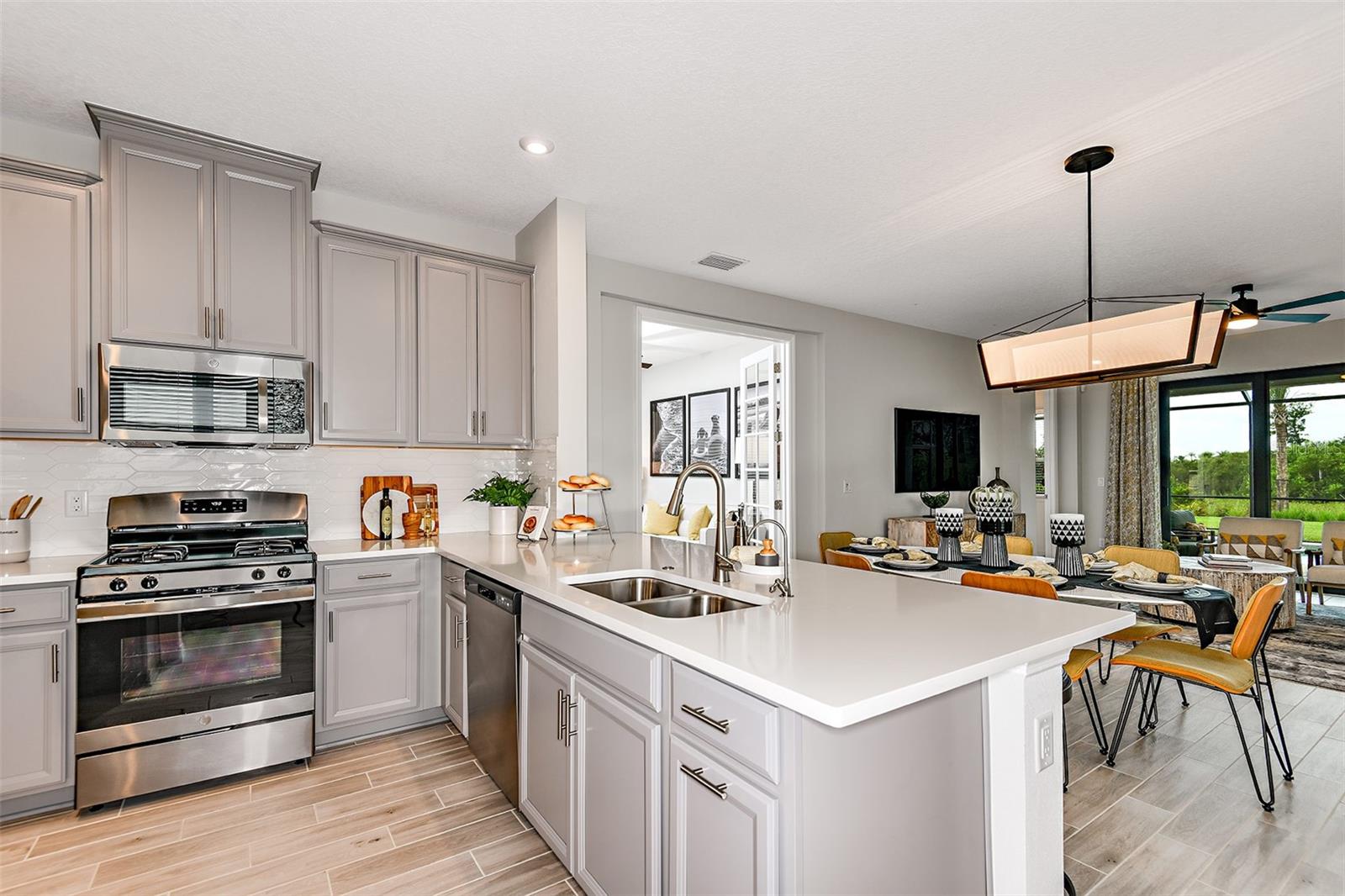 745 STEEL DR — photo 8