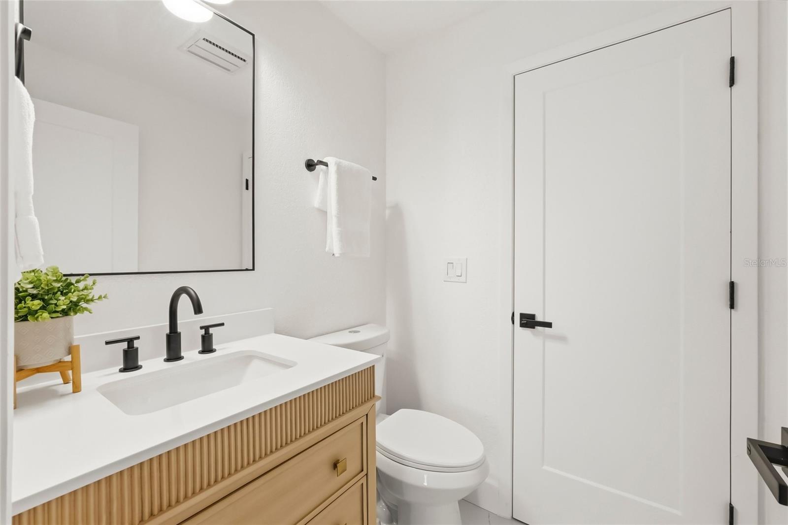 2700 SEDGEFIELD CT E — photo 17